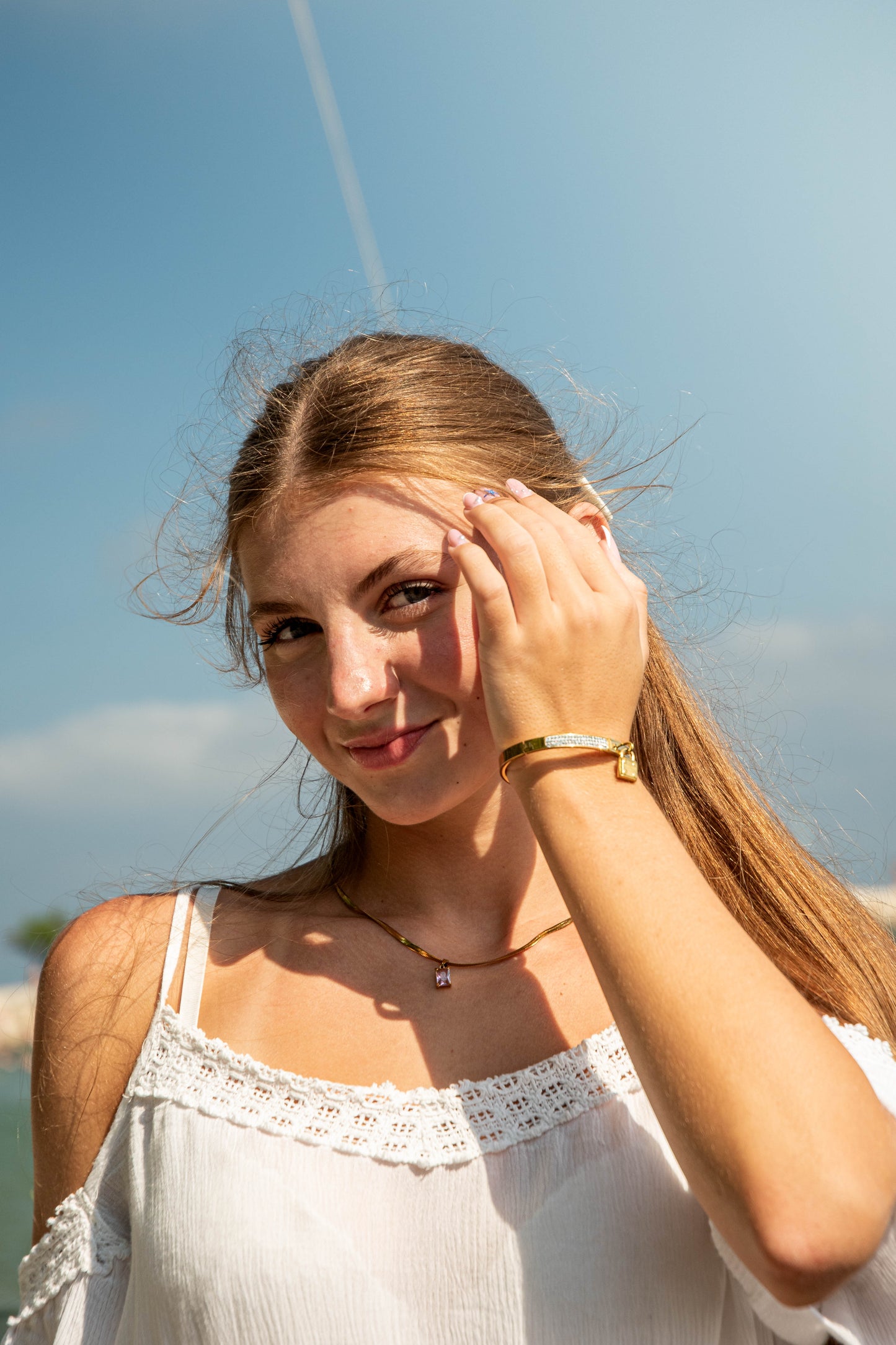 Колие с розов скъпоценен камък